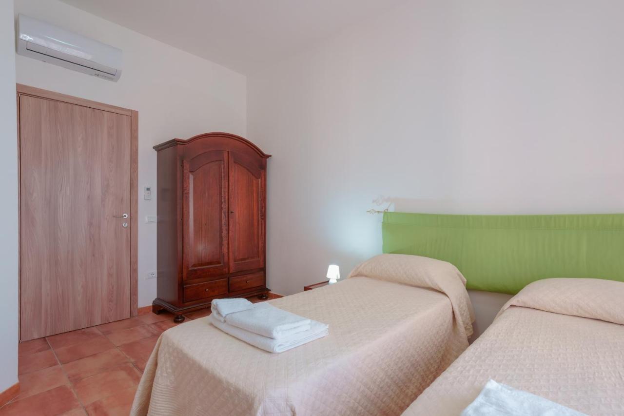 La Scala Del Sale Hotell Iglesias Exteriör bild